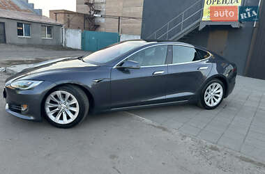 Лифтбек Tesla Model S 2018 в 