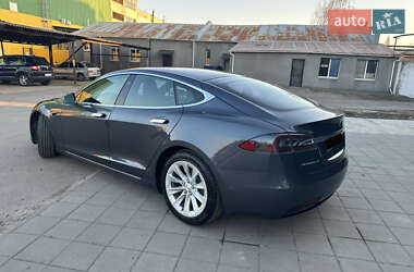 Лифтбек Tesla Model S 2018 в 