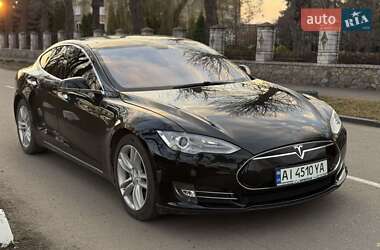 Лифтбек Tesla Model S 2012 в 