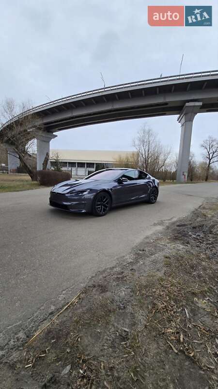 Лифтбек Tesla Model S 2021 в Киеве