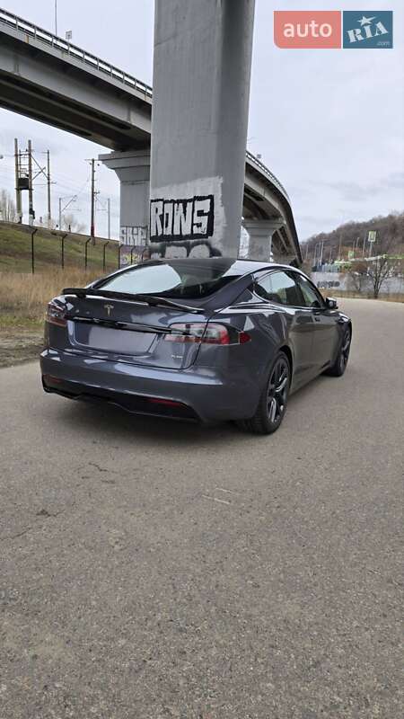 Лифтбек Tesla Model S 2021 в Киеве