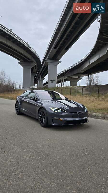 Лифтбек Tesla Model S 2021 в Киеве