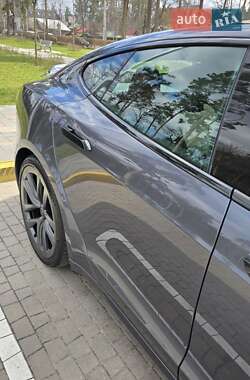 Лифтбек Tesla Model S 2021 в 