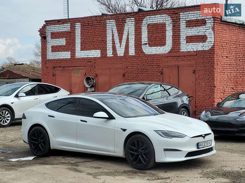 Лифтбек Tesla Model S 2022 в Киеве фото Лифтбек Tesla Model S 2022 в Киеве