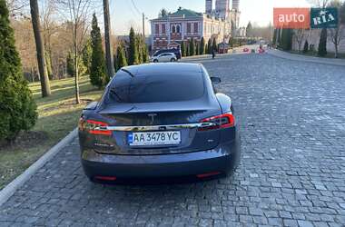 Лифтбек Tesla Model S 2016 в 