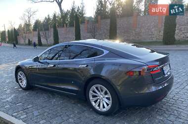 Лифтбек Tesla Model S 2016 в 