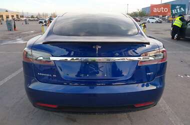 Ліфтбек Tesla Model S 2016 в 