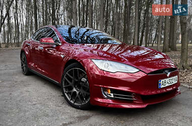 Лифтбек Tesla Model S 2014 в 