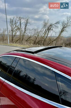 Лифтбек Tesla Model S 2013 в 