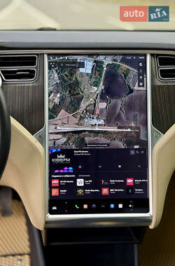 Лифтбек Tesla Model S 2013 в 
