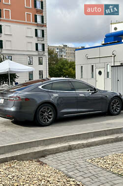 Ліфтбек Tesla Model S 2017 в 