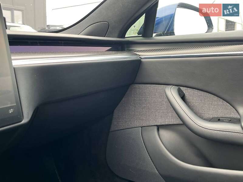 Лифтбек Tesla Model S 2021 в Львове