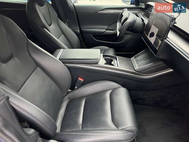 Лифтбек Tesla Model S 2021 в Львове