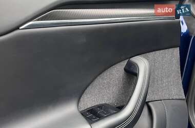 Лифтбек Tesla Model S 2021 в 
