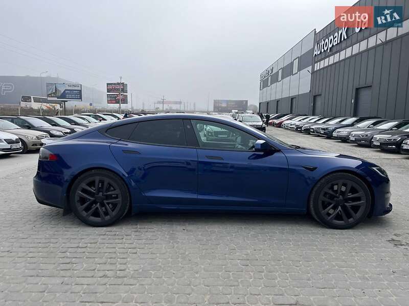 Лифтбек Tesla Model S 2021 в Львове