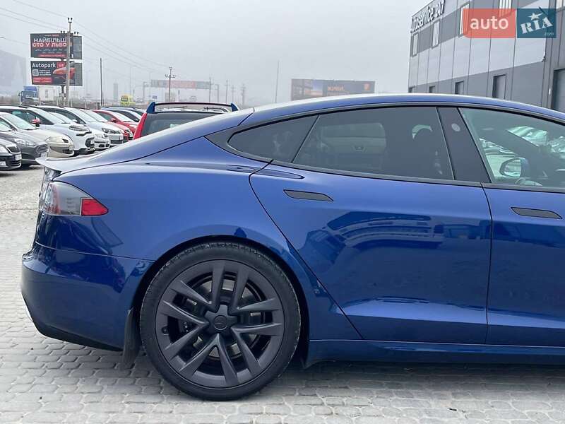 Лифтбек Tesla Model S 2021 в Львове