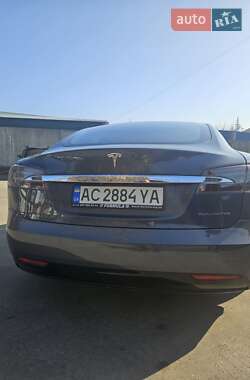 Лифтбек Tesla Model S 2020 в 