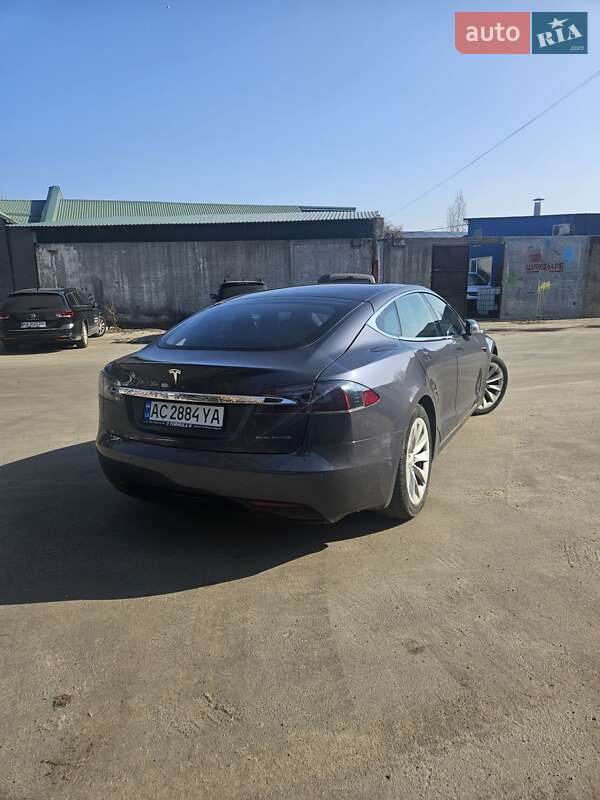 Ліфтбек Tesla Model S 2020 в Києві
