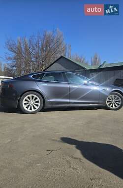 Лифтбек Tesla Model S 2020 в 