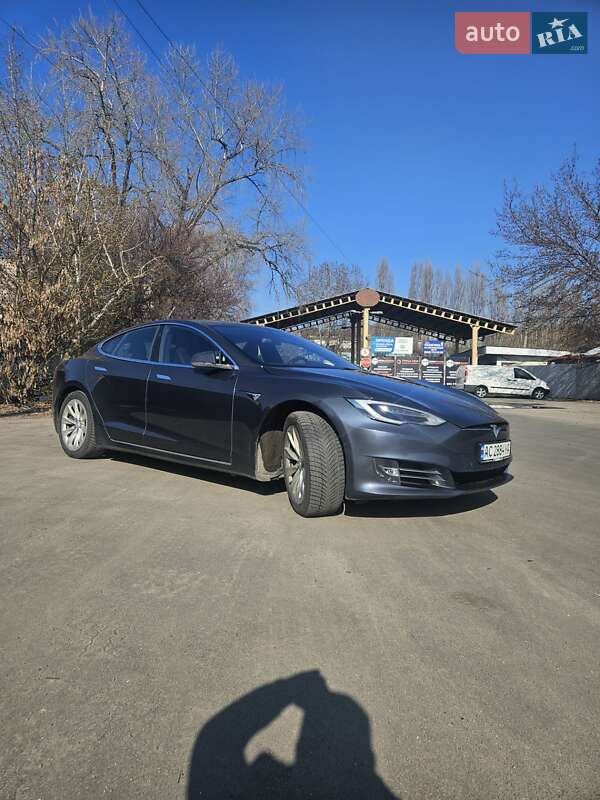 Ліфтбек Tesla Model S 2020 в Києві