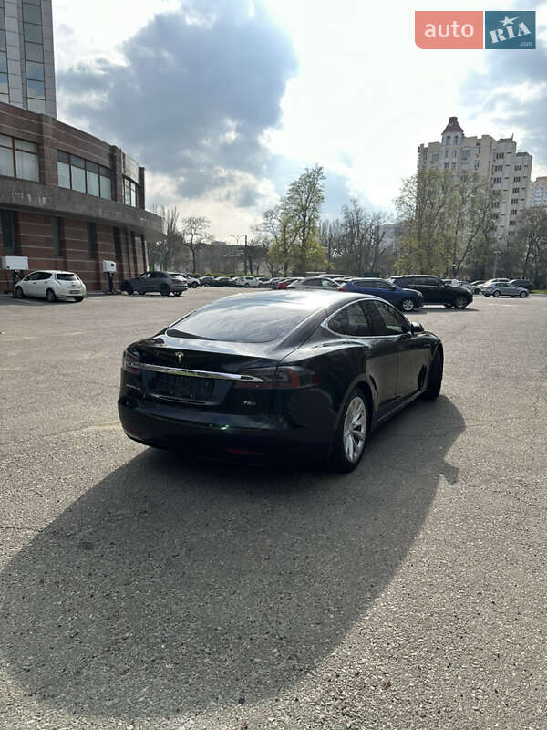 Лифтбек Tesla Model S 2017 в Одессе