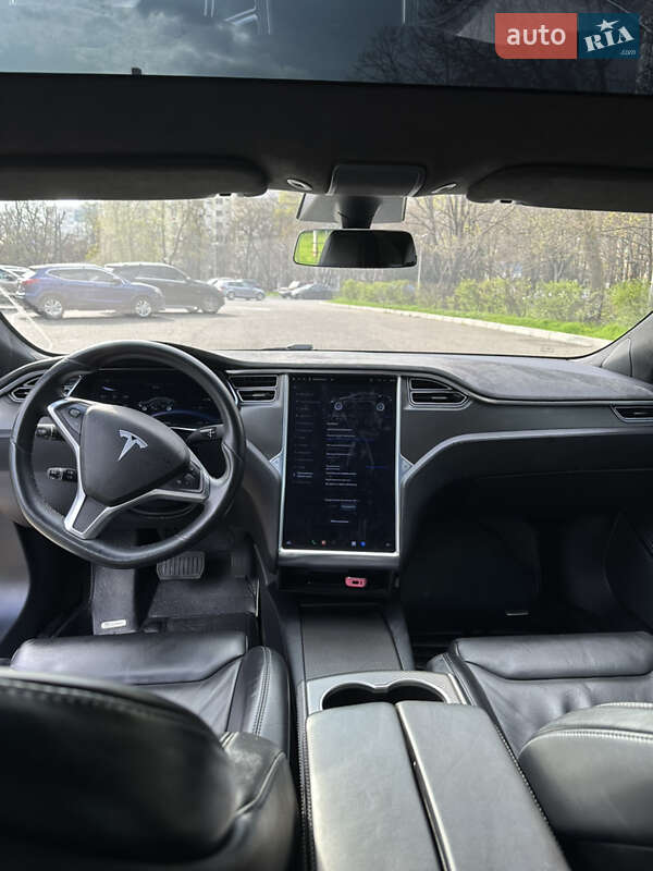 Лифтбек Tesla Model S 2017 в Одессе