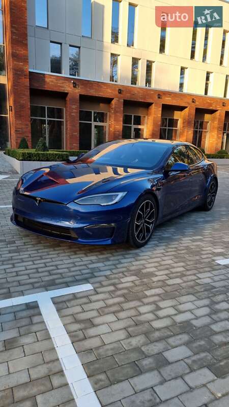 Лифтбек Tesla Model S 2021 в Киеве