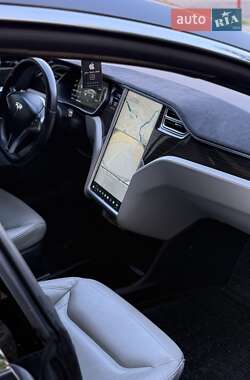 Ліфтбек Tesla Model S 2015 в Вінниці