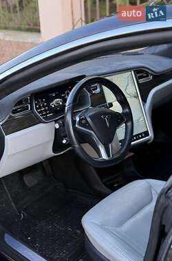 Ліфтбек Tesla Model S 2015 в Вінниці