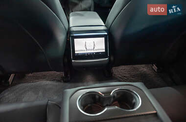 Ліфтбек Tesla Model S 2021 в 