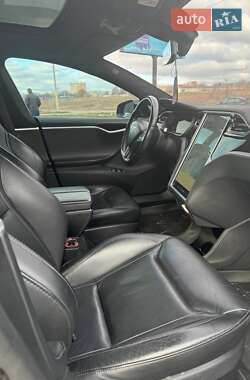 Лифтбек Tesla Model S 2016 в 
