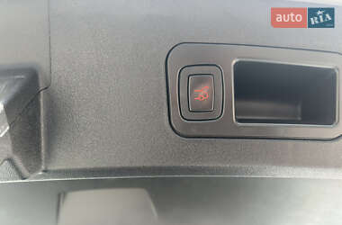 Лифтбек Tesla Model S 2014 в 
