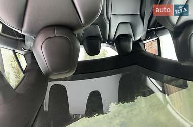 Ліфтбек Tesla Model S 2017 в 