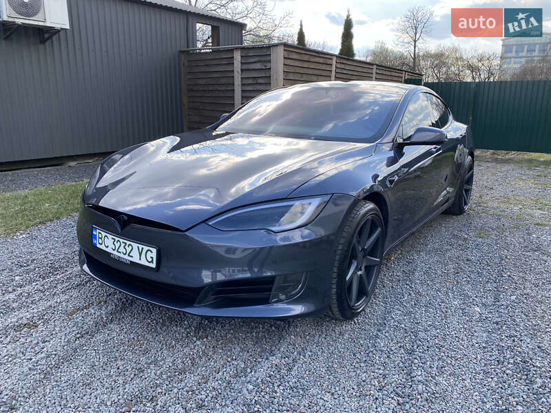 Tesla Model S 2017