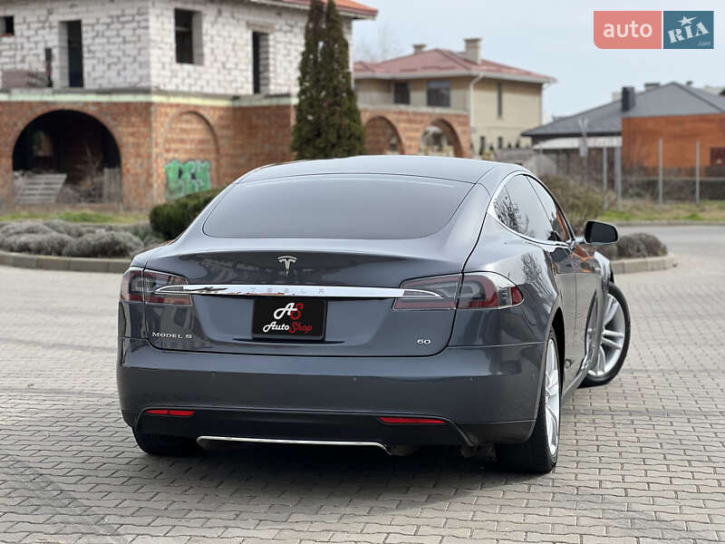 Лифтбек Tesla Model S 2014 в Одессе