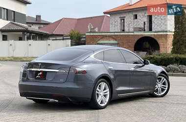 Лифтбек Tesla Model S 2014 в 