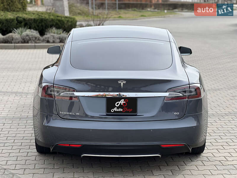 Лифтбек Tesla Model S 2014 в Одессе