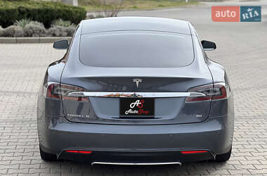 Лифтбек Tesla Model S 2014 в 