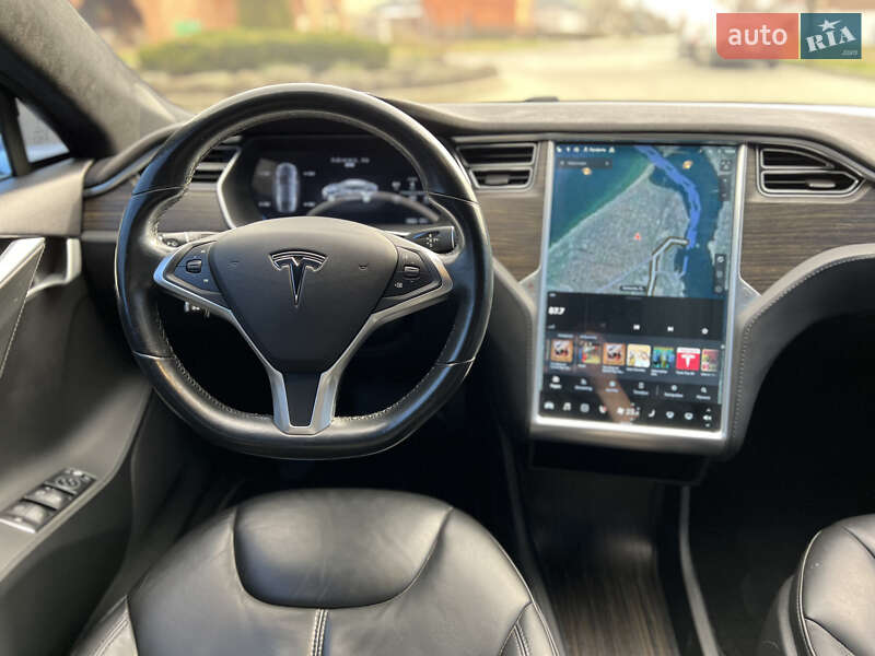 Лифтбек Tesla Model S 2014 в Одессе