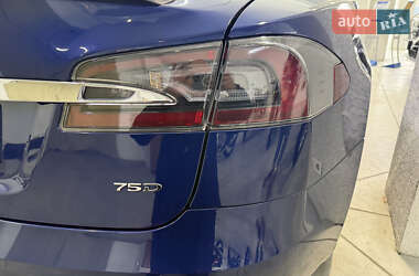 Ліфтбек Tesla Model S 2016 в 