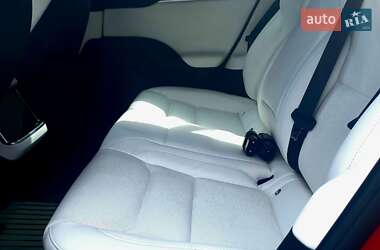 Лифтбек Tesla Model S 2021 в 