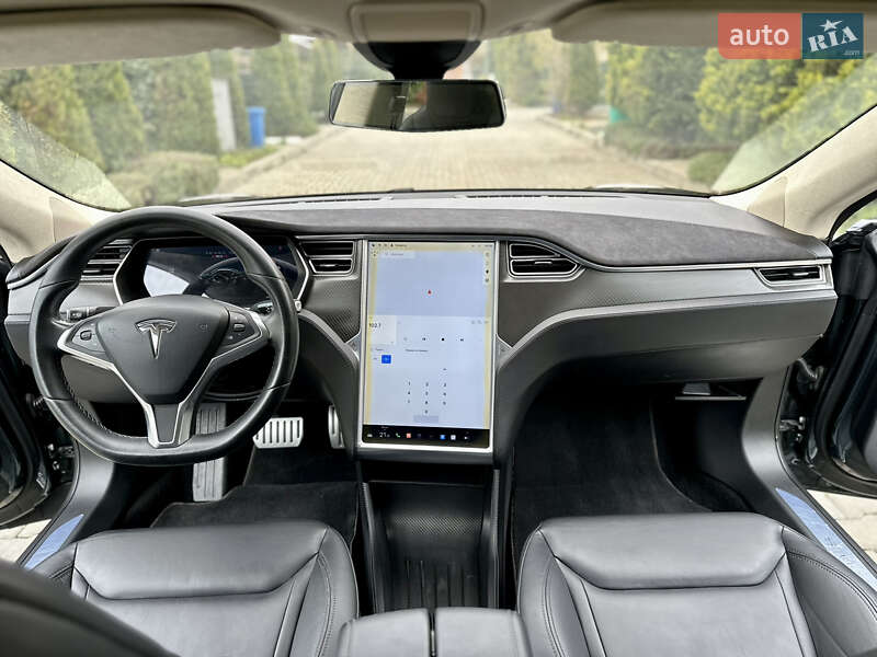 Лифтбек Tesla Model S 2014 в Одессе