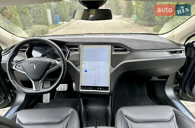 Лифтбек Tesla Model S 2014 в 