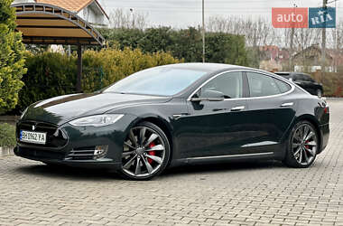 Лифтбек Tesla Model S 2014 в 