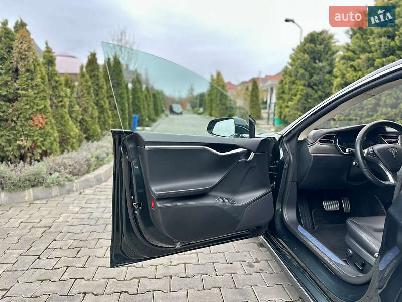 Лифтбек Tesla Model S 2014 в Одессе