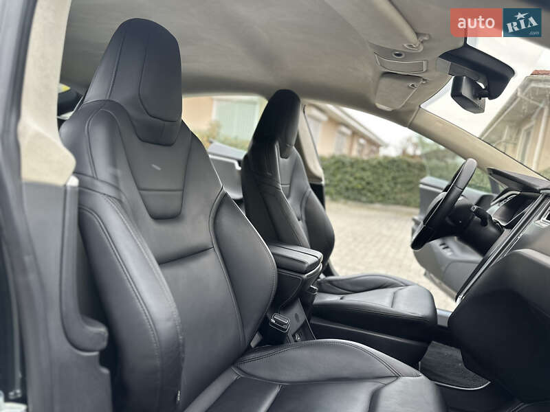 Лифтбек Tesla Model S 2014 в Одессе