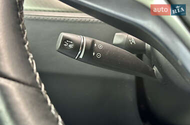 Лифтбек Tesla Model S 2014 в 