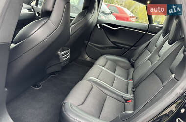Лифтбек Tesla Model S 2017 в 