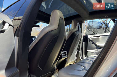 Лифтбек Tesla Model S 2016 в 