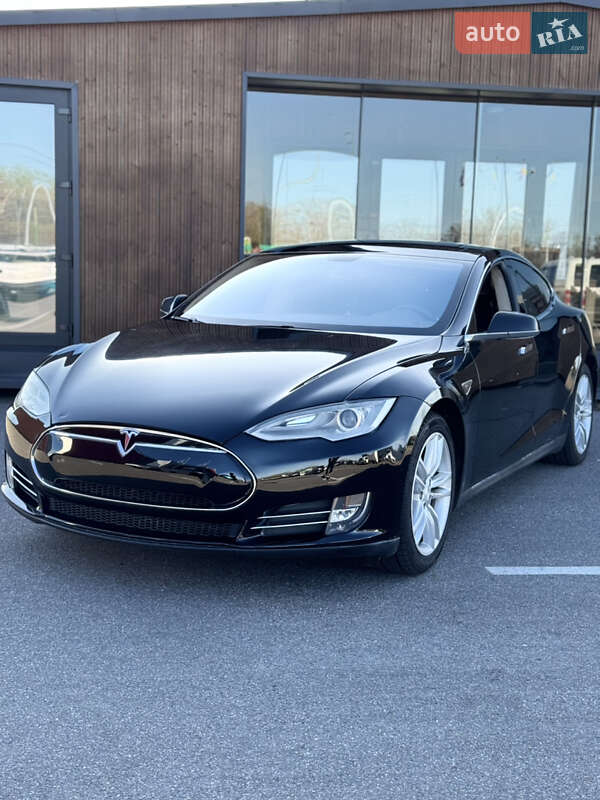 Ліфтбек Tesla Model S 2012 в Києві